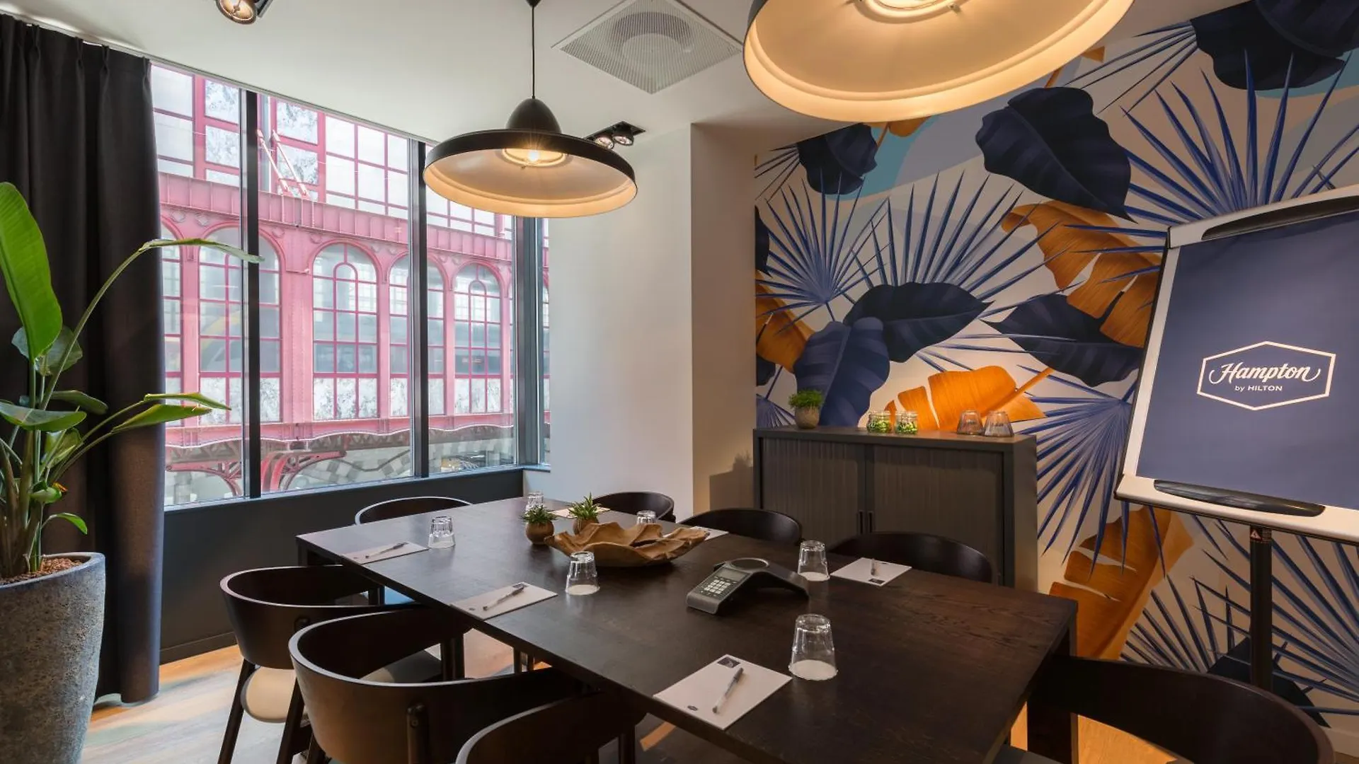 Ξενοδοχείο Hampton By Hilton Antwerp Central Station